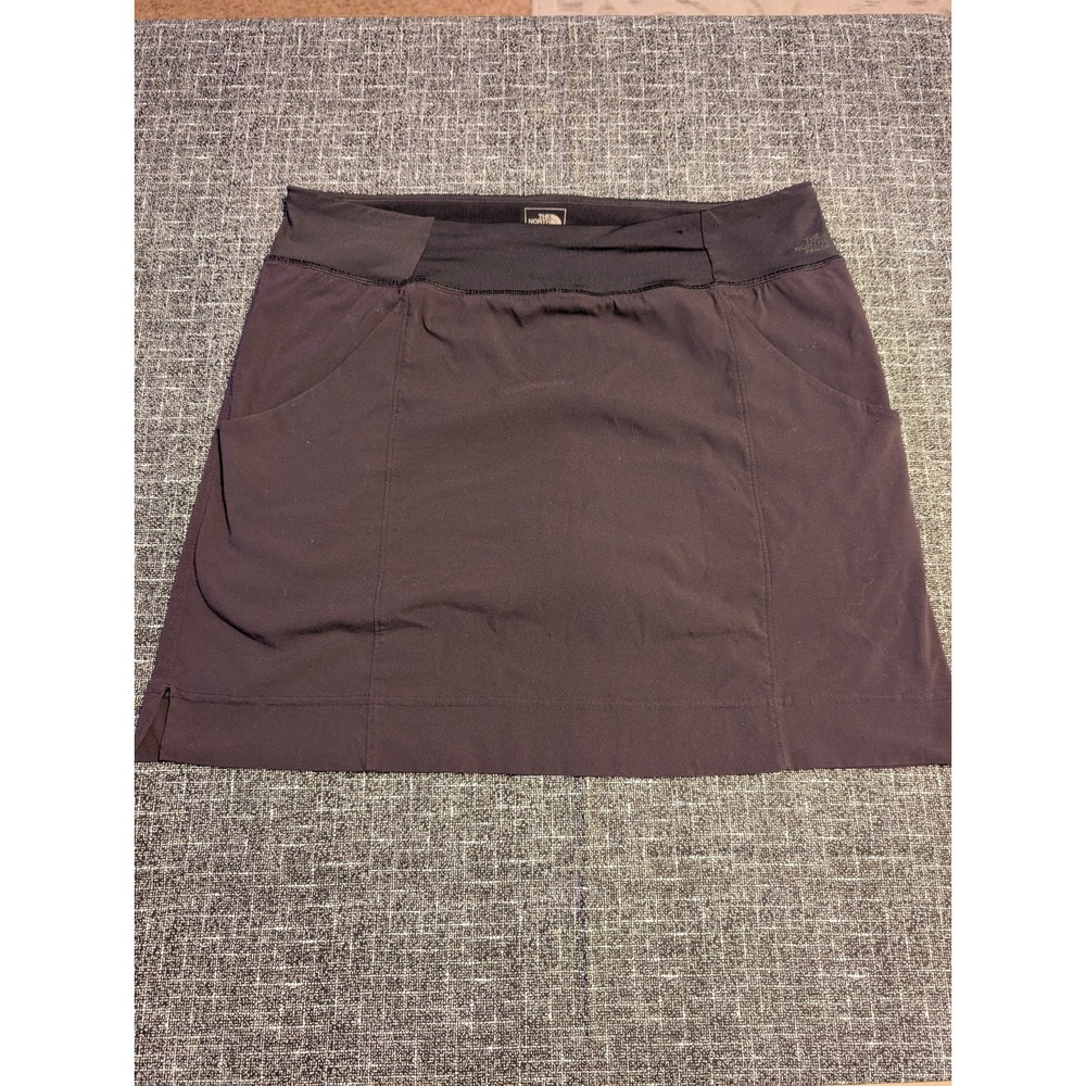 The North Face Flash Dry Women's Black Athletic Skort Sz L. Hiking Outdoors
